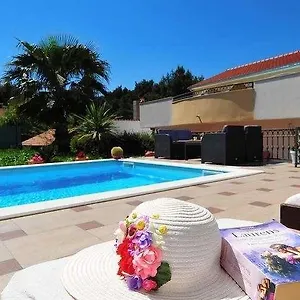 Appartement Vanilla With Heated Pool Croatie