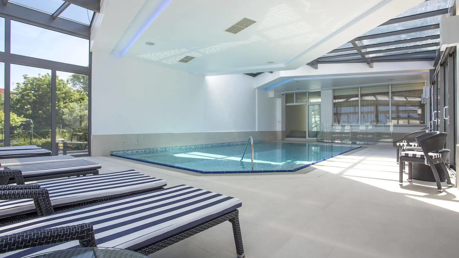 Adrion Aparthotel Pula Kroatien